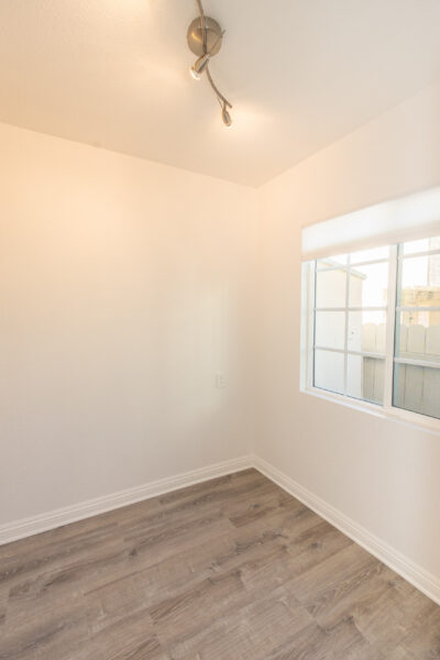 830 1/2 W Mission bay Dr, San Diego, CA 92109 photo 4