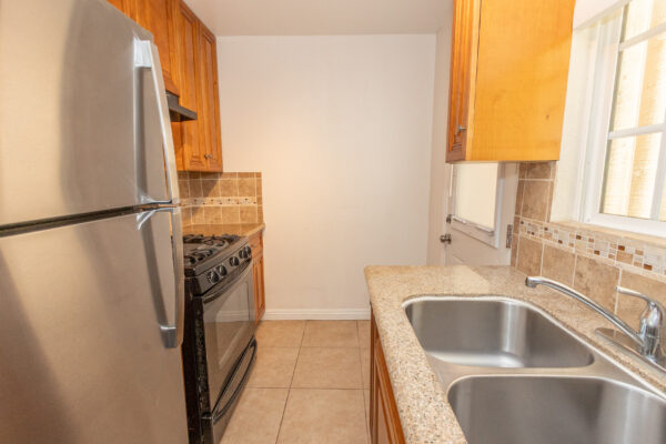 830 1/2 W Mission bay Dr, San Diego, CA 92109 photo 8