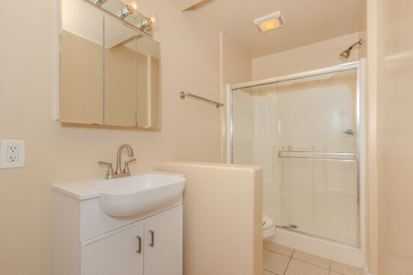 5252 Balboa Arms #155, San Diego, CA 92117 photo 9