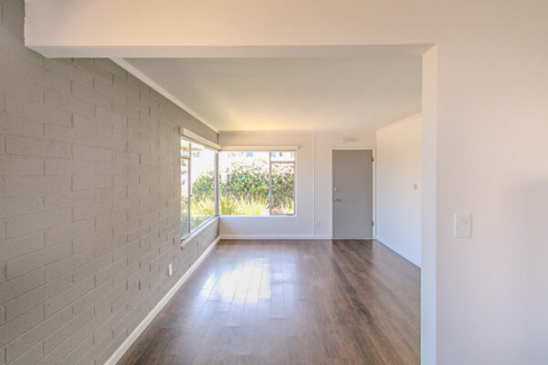 4491 Montalvo, San Diego, CA 92107 photo 2