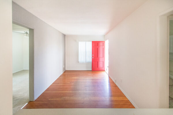 4430 Haines, San Diego, CA 92109 photo 2