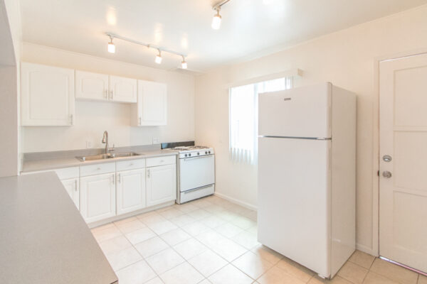 4430 Haines, San Diego, CA 92109 photo 5