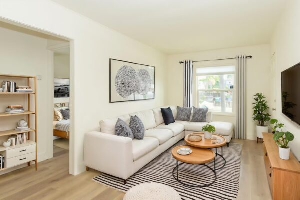 4430 Haines, San Diego, CA 92109 photo 1