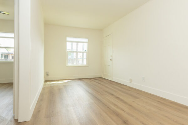 4430 Haines, San Diego, CA 92109 photo 2