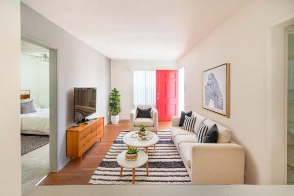 4430 Haines, San Diego, CA 92109