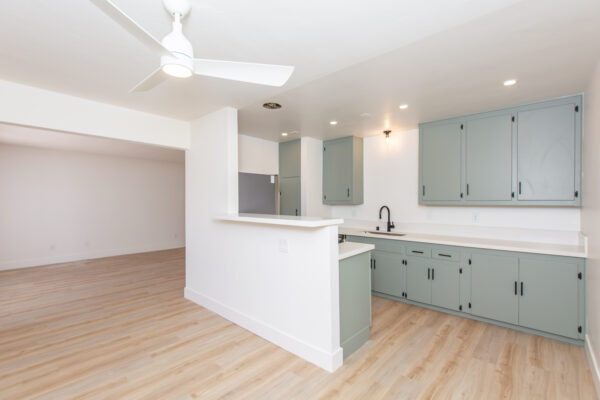 1568 A. Chalcedony St, San Diego, CA 92109 photo 1