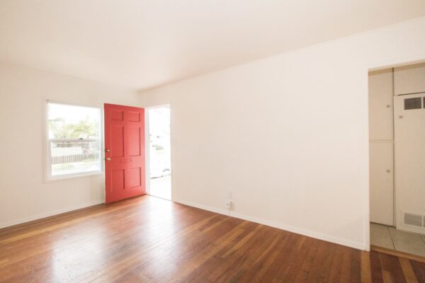 1475 Hornblend, San Diego, CA 92109 photo 3