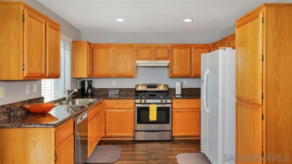 1259 Via Caliente, San Marcos, CA 92069 photo 8