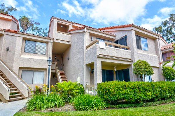 1947 Swallow Lane, Carlsbad, CA 92009