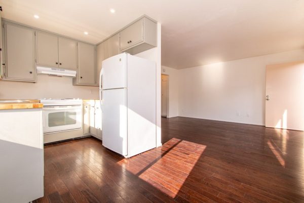 1069-B Chalcedony St, San Diego, CA 92109 photo 1