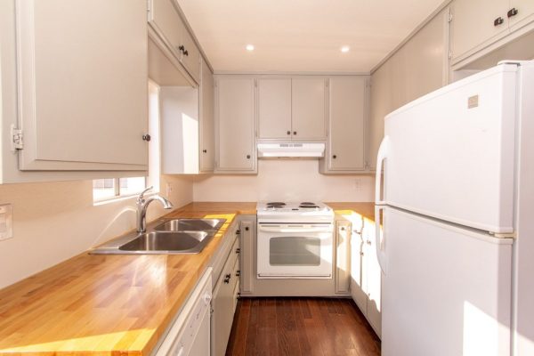 1069-B Chalcedony St, San Diego, CA 92109 photo 5