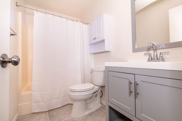 1069-B Chalcedony St, San Diego, CA 92109 photo 8