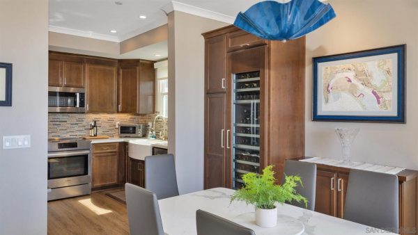 2445 Brant St 301, San Diego, CA 92101 photo 10