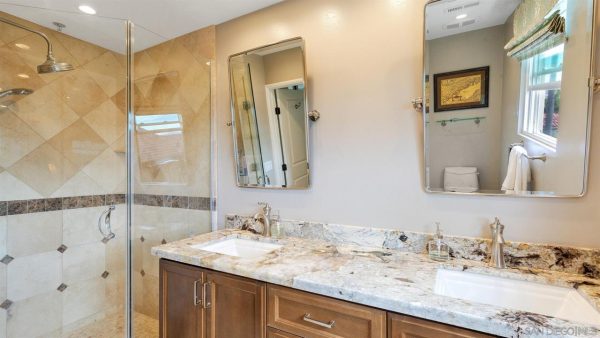 2445 Brant St 301, San Diego, CA 92101 photo 15