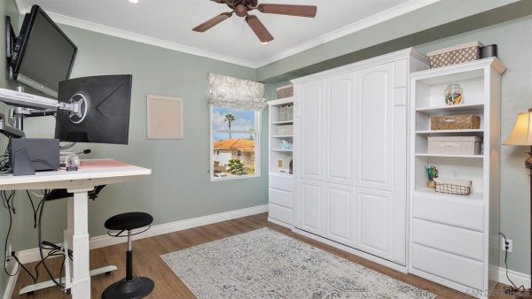 2445 Brant St 301, San Diego, CA 92101 photo 17