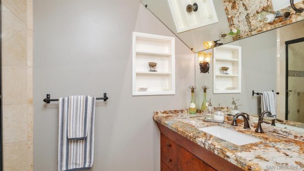 2445 Brant St 301, San Diego, CA 92101 photo 19