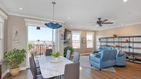 2445 Brant St 301, San Diego, CA 92101 photo 6