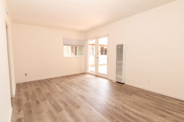 2076 Garnet Avenue, San Diego, CA 92109 photo 2