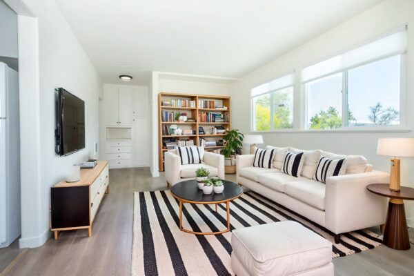 2078.5 Garnet Avenue, San Diego, CA 92109