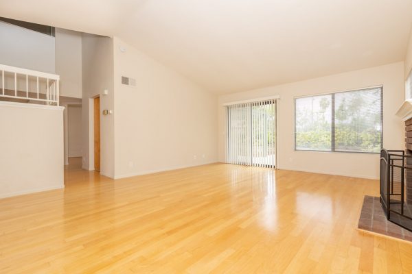 2042 Cottage Way, Vista, CA 92081 photo 2