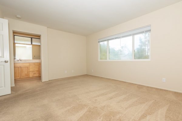 2042 Cottage Way, Vista, CA 92081 photo 12