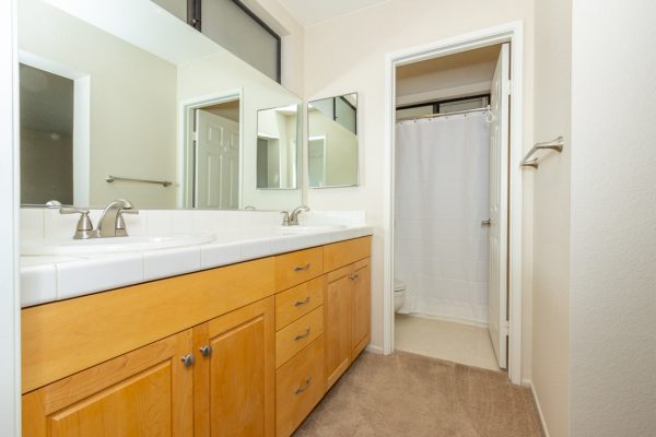 2042 Cottage Way, Vista, CA 92081 photo 14