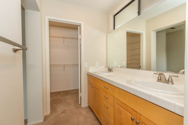 2042 Cottage Way, Vista, CA 92081 photo 15