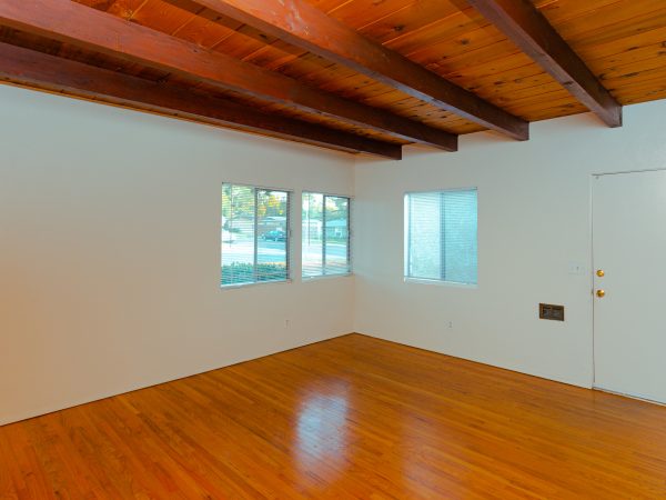 2275 Emerald St, San Diego, CA 92109 photo 4