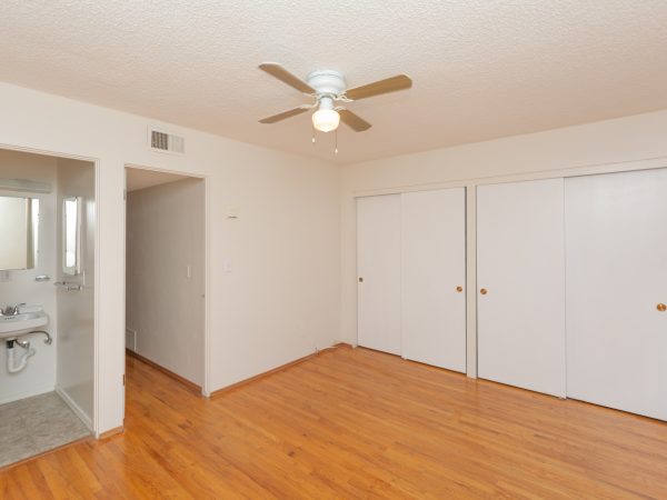 2275 Emerald St, San Diego, CA 92109 photo 7