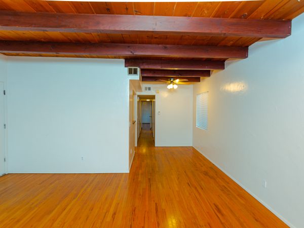 2275 Emerald St, San Diego, CA 92109 photo 3