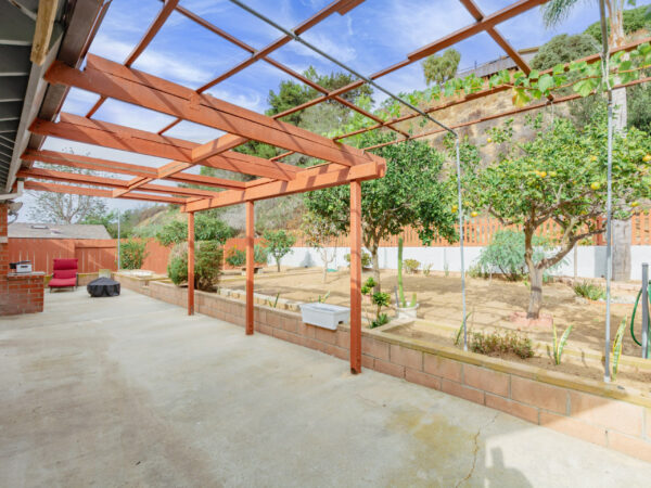 4024 Via del Conquistador, San Diego, CA 92117 photo 28