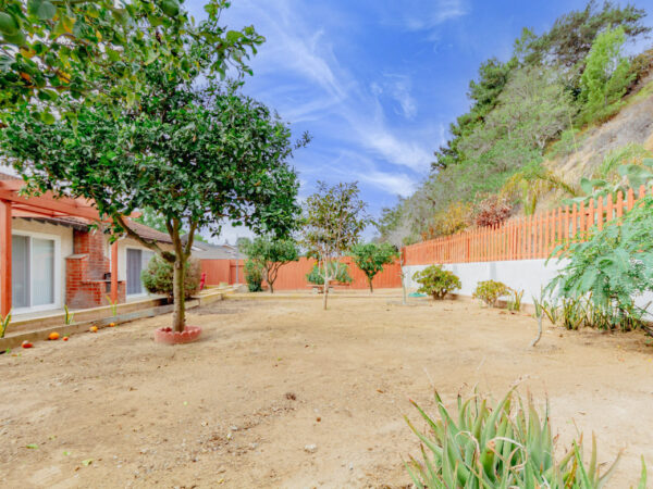 4024 Via del Conquistador, San Diego, CA 92117 photo 30