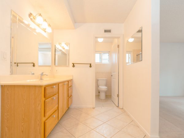 4024 Via del Conquistador, San Diego, CA 92117 photo 17
