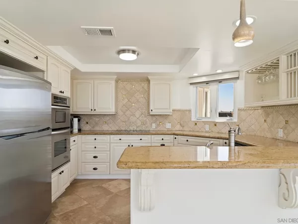 2689 Ocean Front Walk, San Diego, CA 92109 photo 9