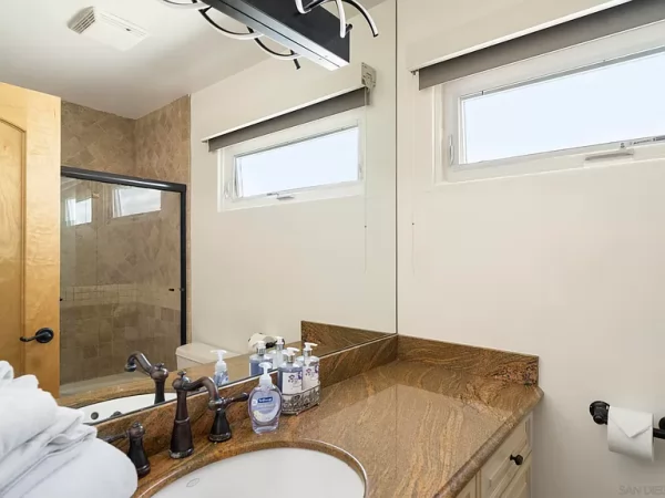 2689 Ocean Front Walk, San Diego, CA 92109 photo 18