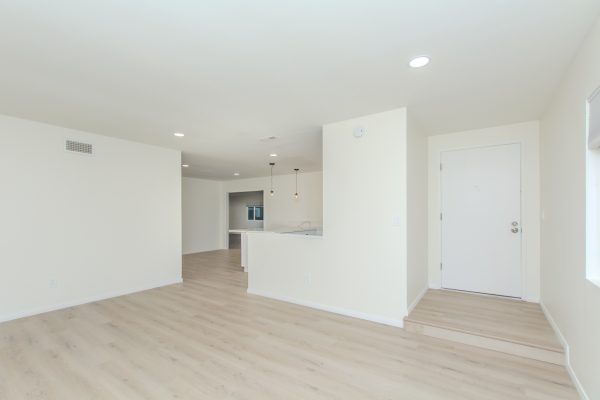 10007 Pinewood View, Santee, CA 92071 photo 5