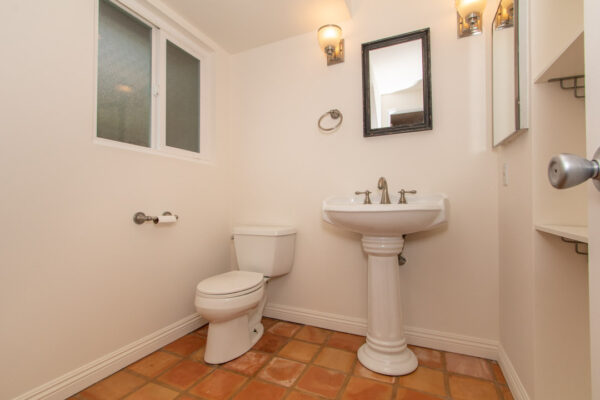 2018 Pacific Beach Drive 3, San Diego, CA 92109 photo 9