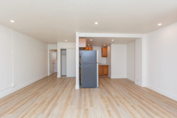 710 N. Cleveland St - A, Oceanside, CA 92054 photo 5