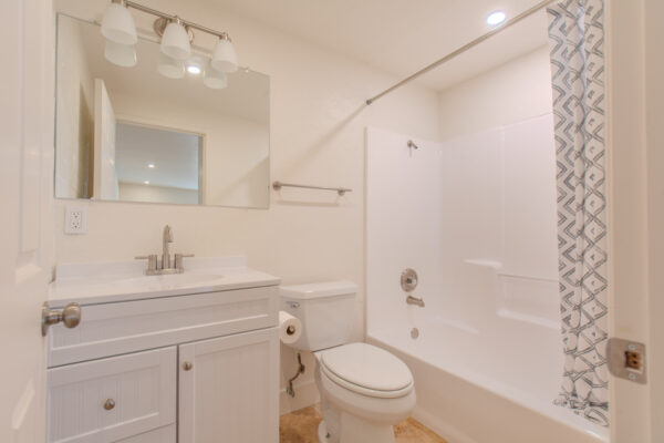 710 N. Cleveland St - A, Oceanside, CA 92054 photo 17