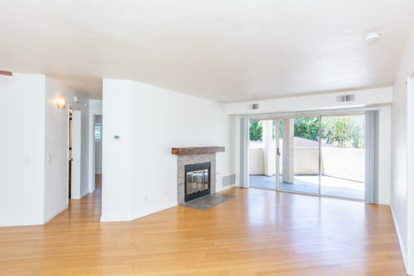 7244 Camino Degrazia #286, San Diego, CA 92111 photo 3