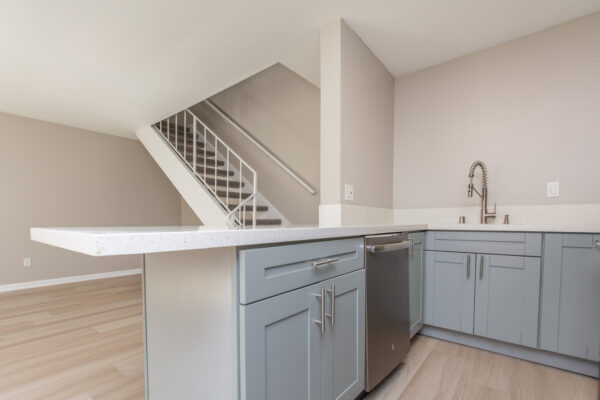 8043 Camino Huerta, San Diego, CA 92122 photo 7