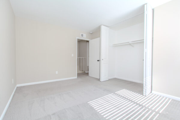 8043 Camino Huerta, San Diego, CA 92122 photo 16