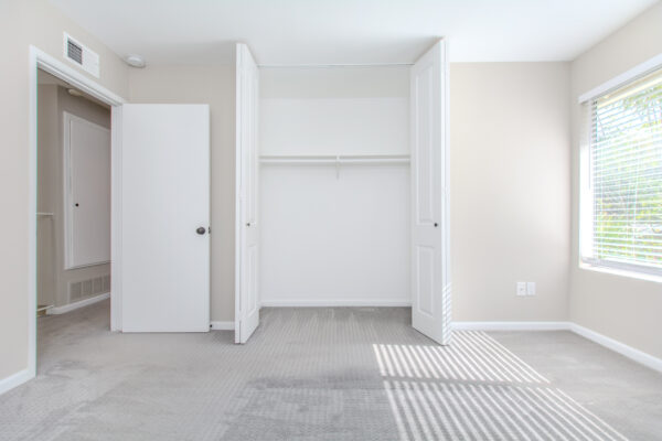 8043 Camino Huerta, San Diego, CA 92122 photo 17