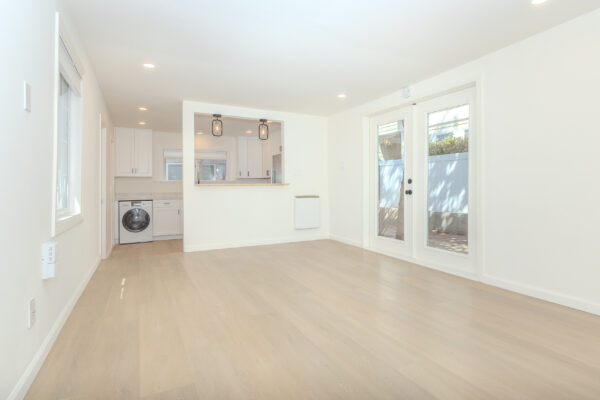 1926 Fortuna Ave #B, San Diego, CA 92109 photo 2