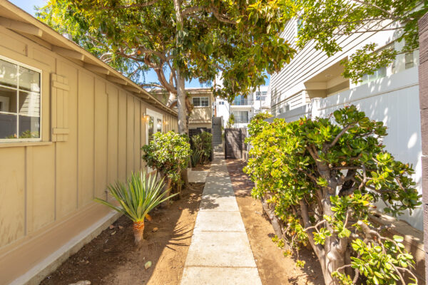 1926 Fortuna Ave #B, San Diego, CA 92109 photo 22