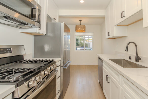 1940 Fortuna Ave, San Diego, CA 92109 photo 5