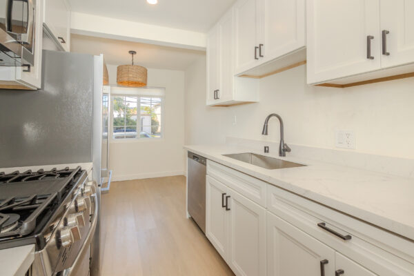 1940 Fortuna Ave, San Diego, CA 92109 photo 8