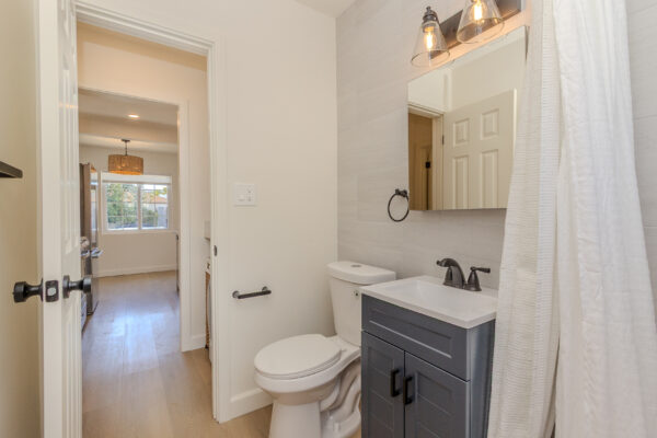 1940 Fortuna Ave, San Diego, CA 92109 photo 22