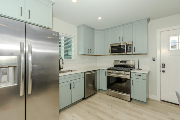 1673 Diamond St, San Diego, CA 92109 photo 4