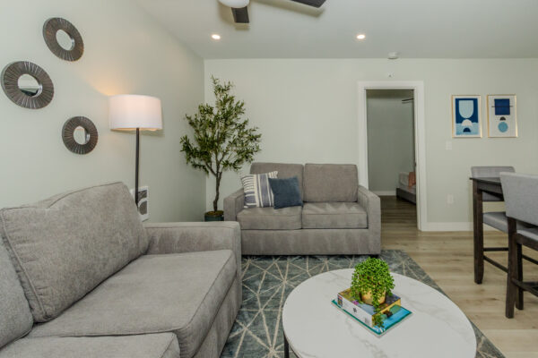 1673 Diamond St, San Diego, CA 92109 photo 6